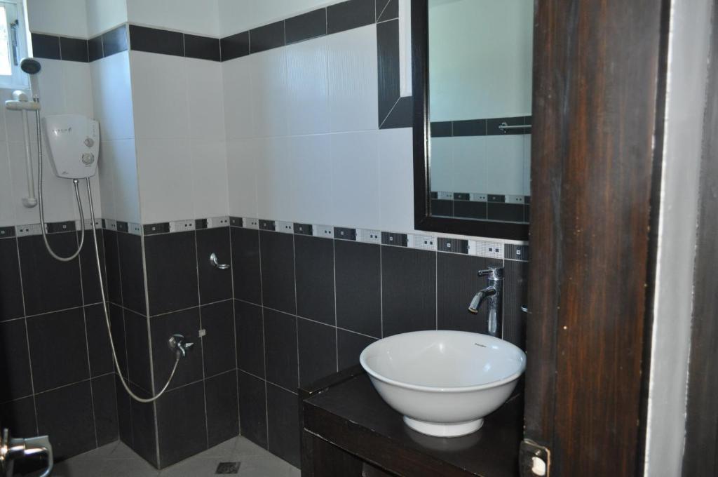 Basa Hotel Калибо Стая снимка